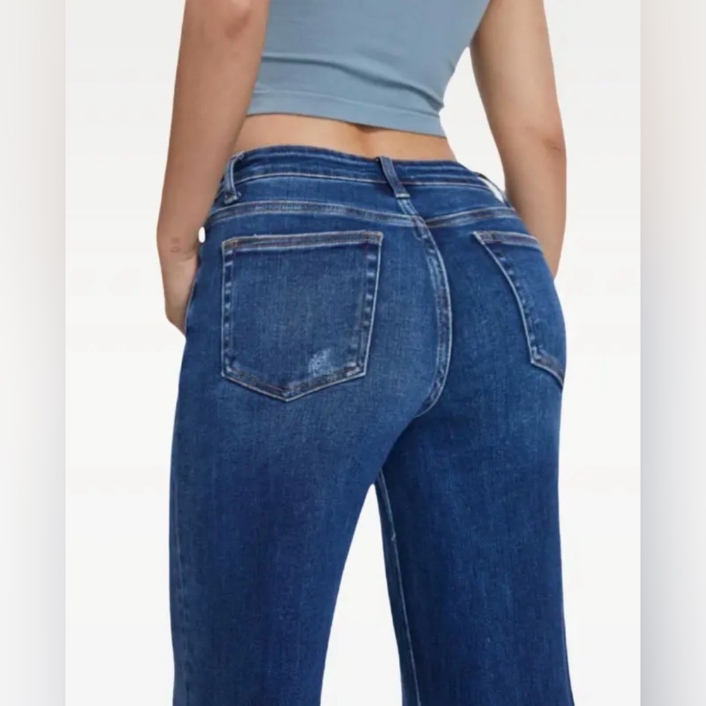 ONESO-Women's NWOT Dark Blue Wide Leg Jeans Size 28